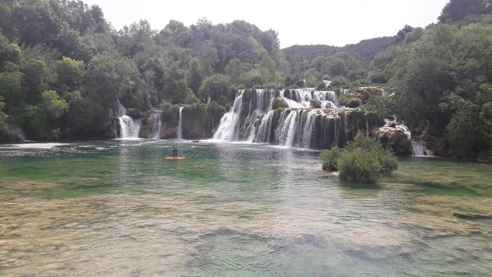 Krka Fairytale Village Rupe Exterior foto